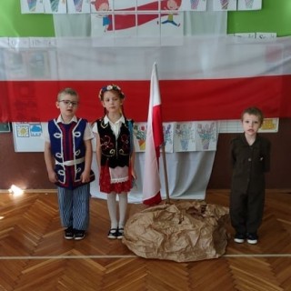 Święto Niepodległości w grupie Zuchów 2021 - zdjęcie 4